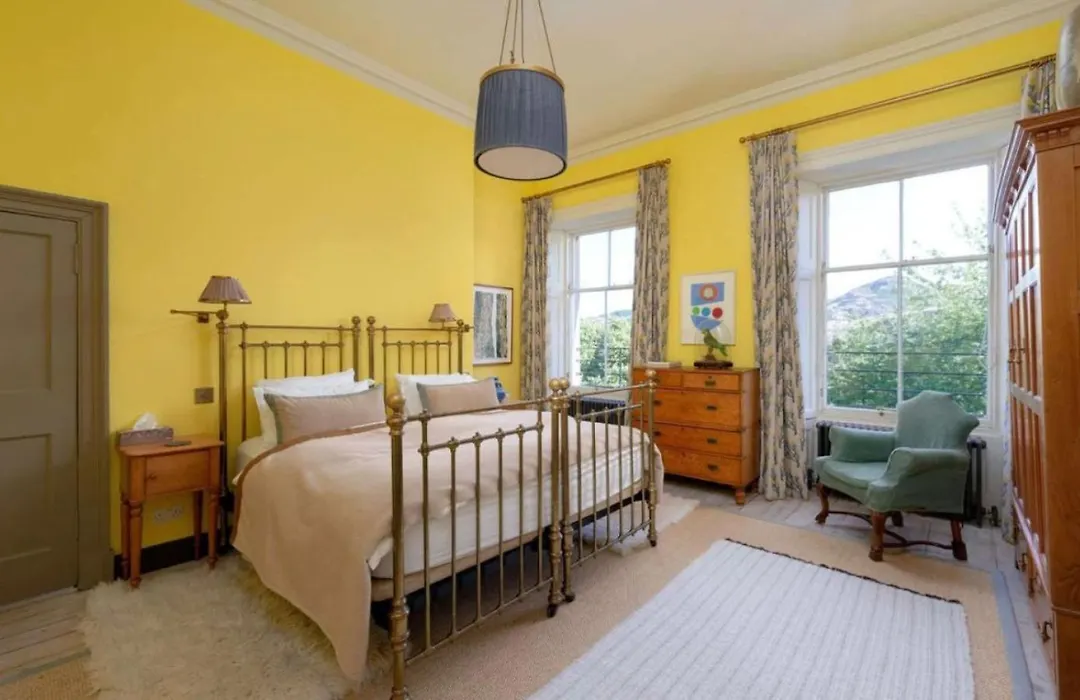 Elegant Georgian Retreat With Views Of Arthurs Seat-1